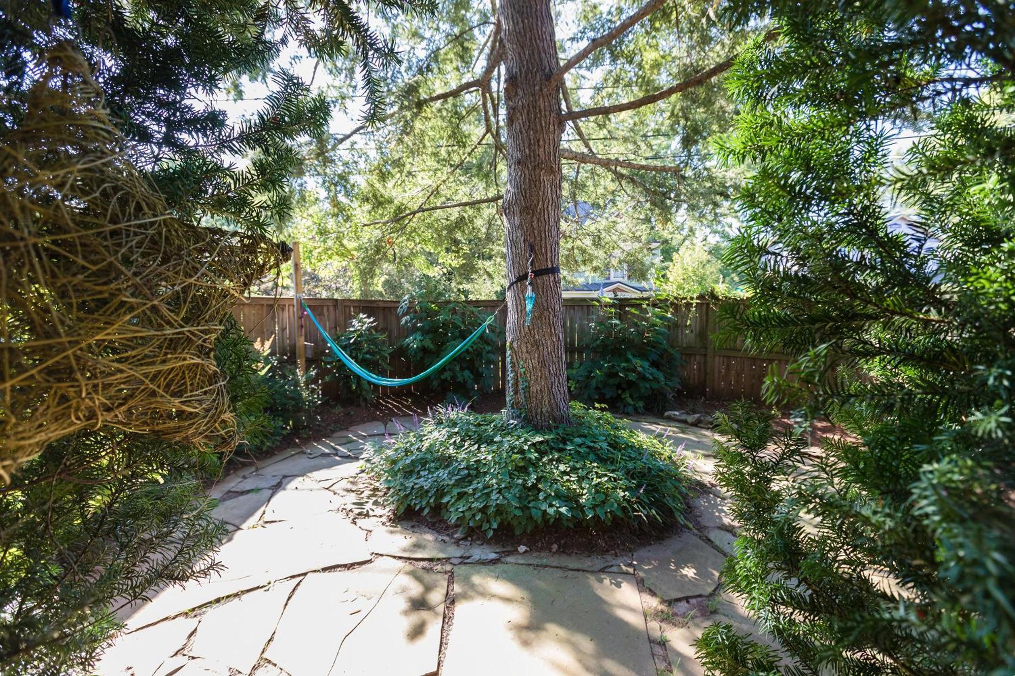 ホテル West Park Gardens カルペパー エクステリア 写真